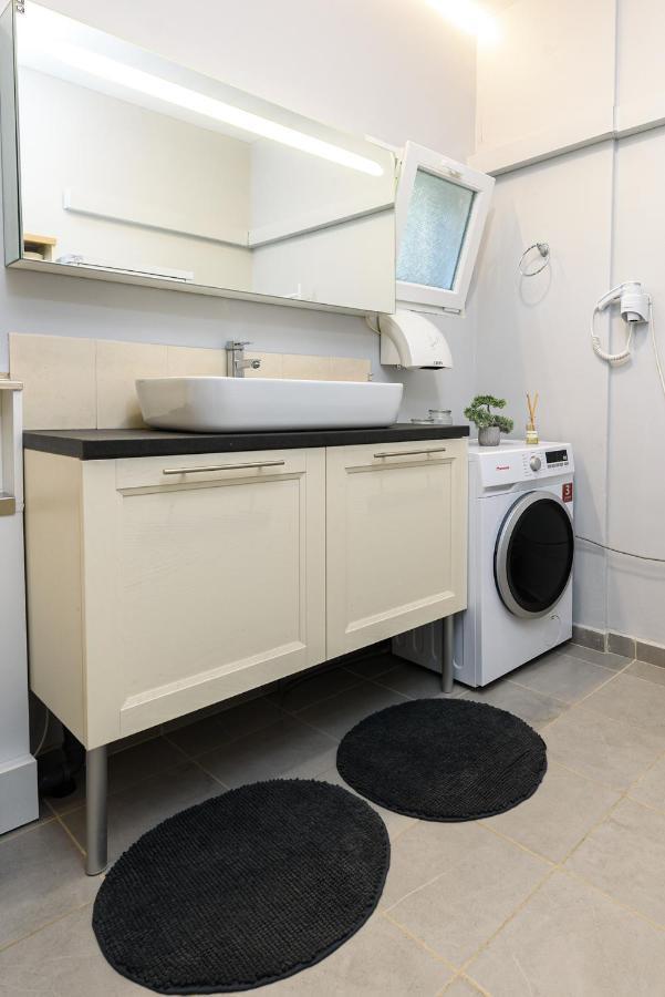 Patras' Hitech Apartment Zewnętrze zdjęcie