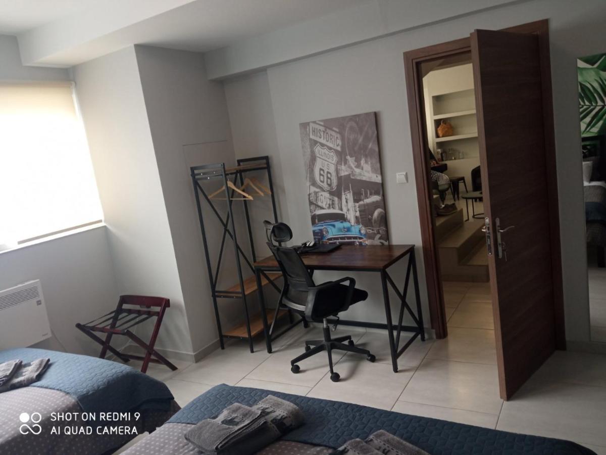 Patras' Hitech Apartment Zewnętrze zdjęcie